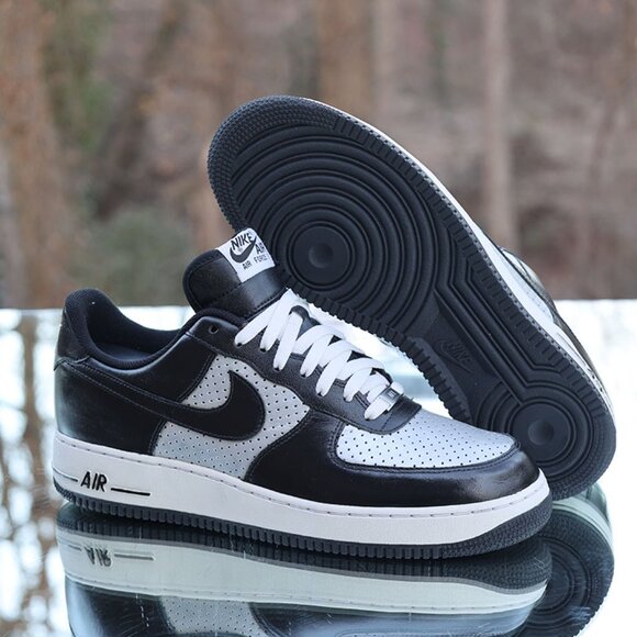 Nike Air Force 1 Low Metallic Silver 2009 - Picture 5 of 13
